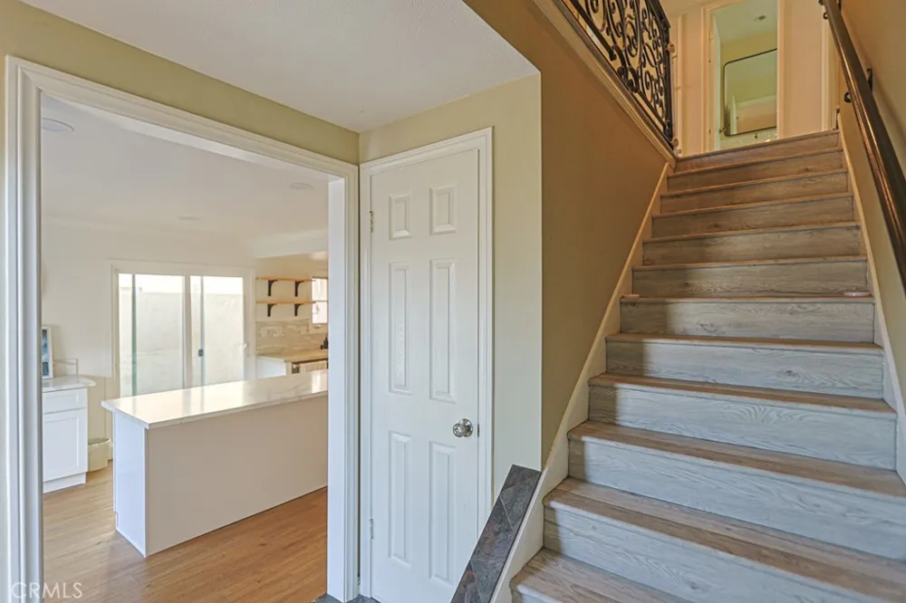 218 16th #A Huntington Beach, CA 92648