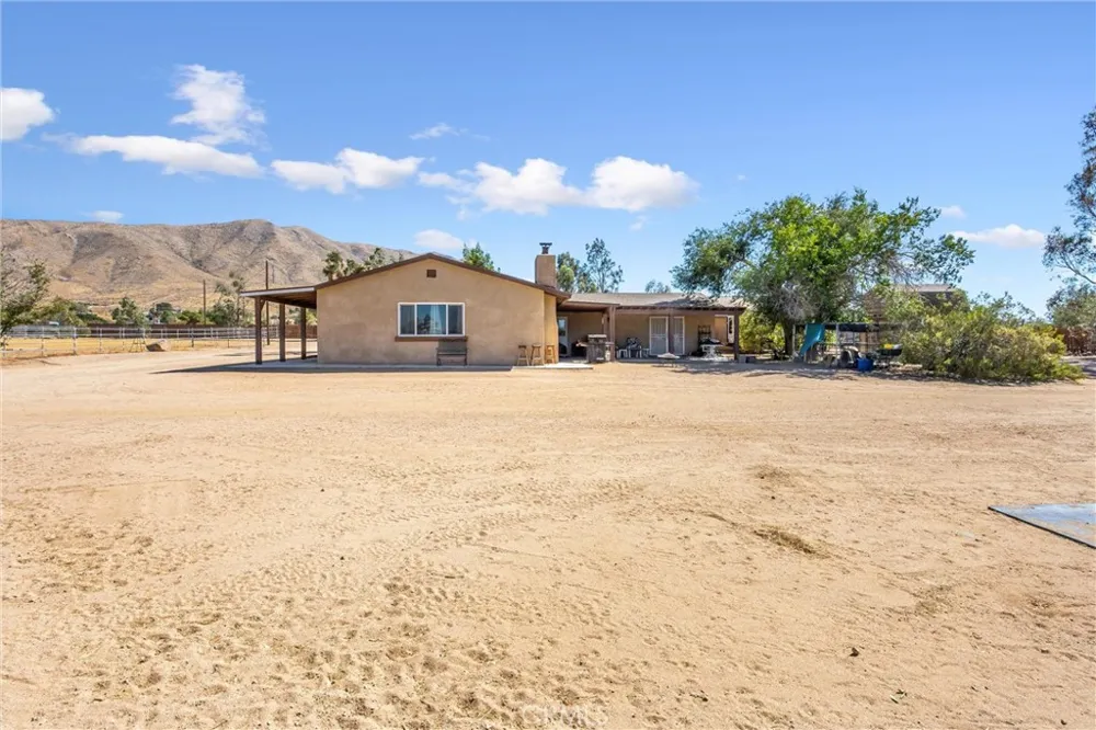 9650 Yucca Apple Valley, CA 92308