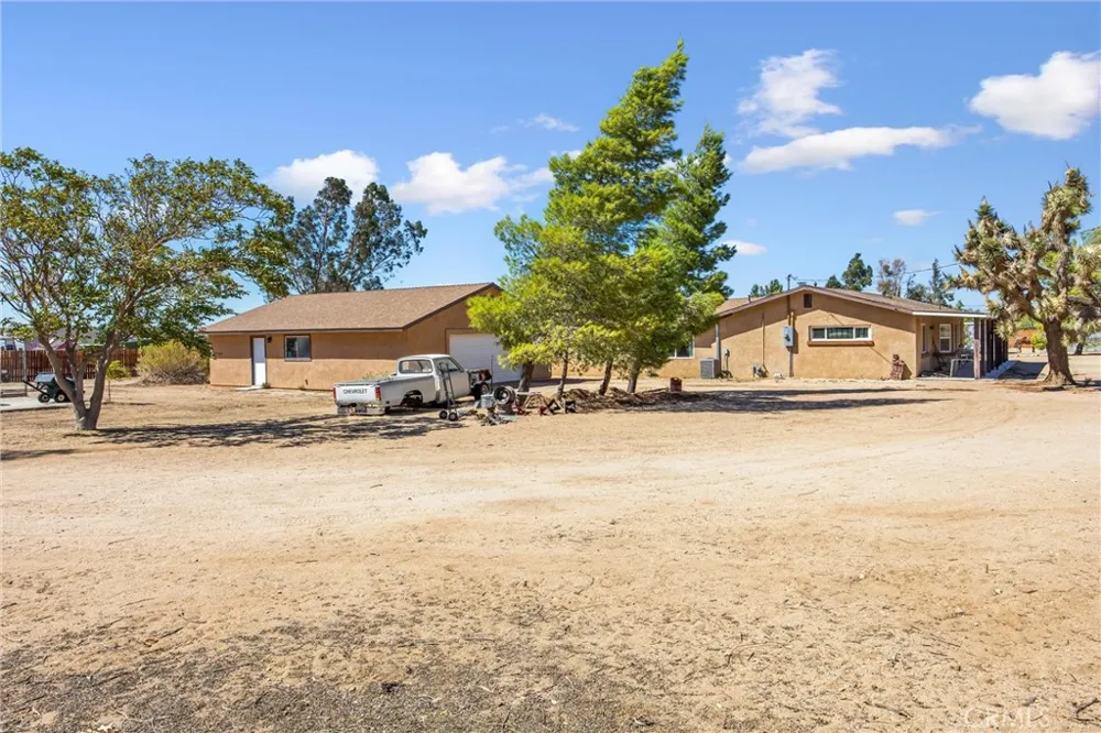 9650 Yucca Apple Valley, CA 92308