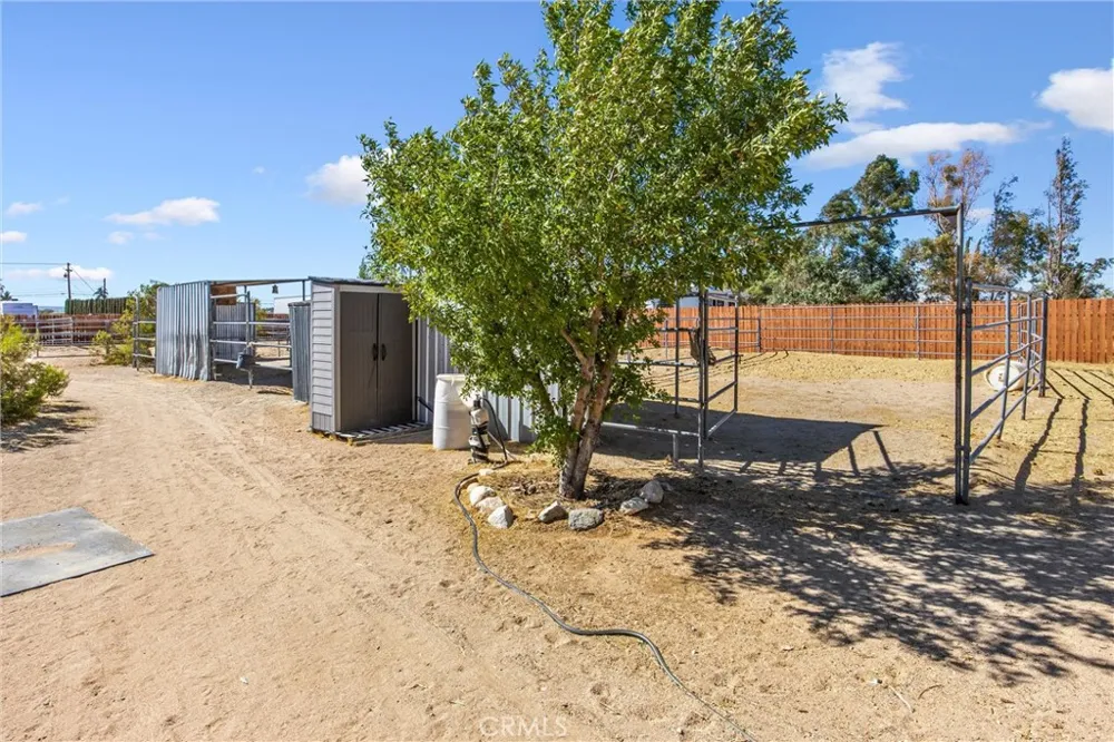 9650 Yucca Apple Valley, CA 92308