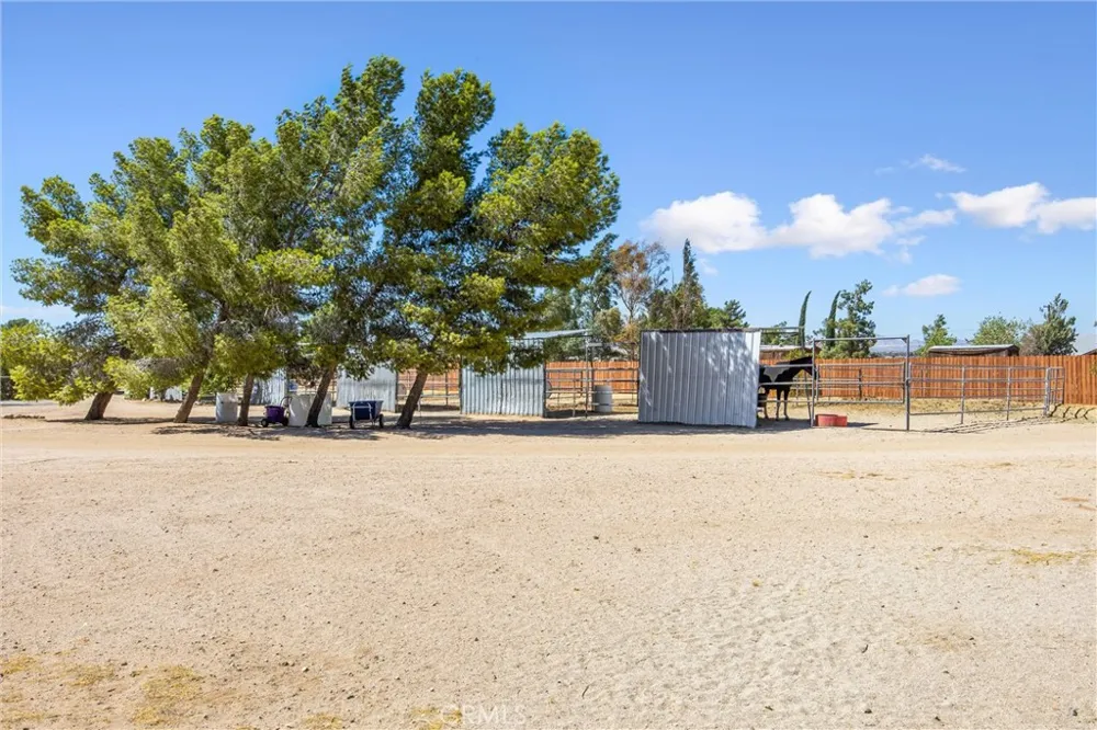 9650 Yucca Apple Valley, CA 92308
