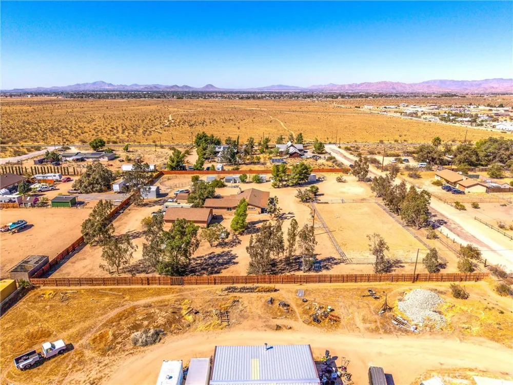 9650 Yucca Apple Valley, CA 92308
