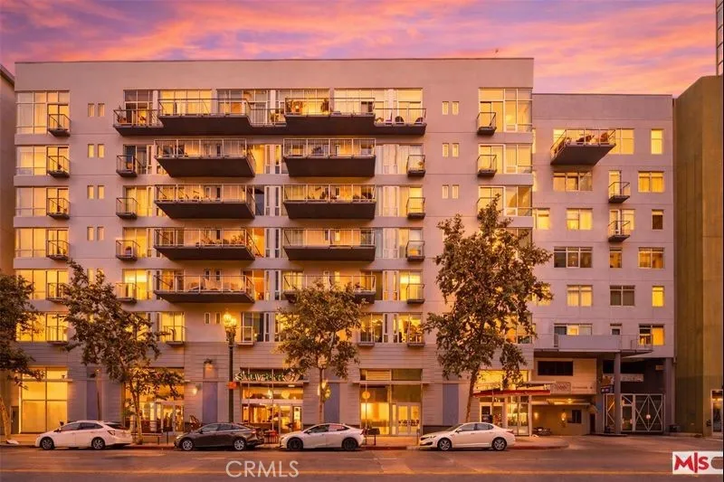 645 W 9th Los Angeles, CA 90015