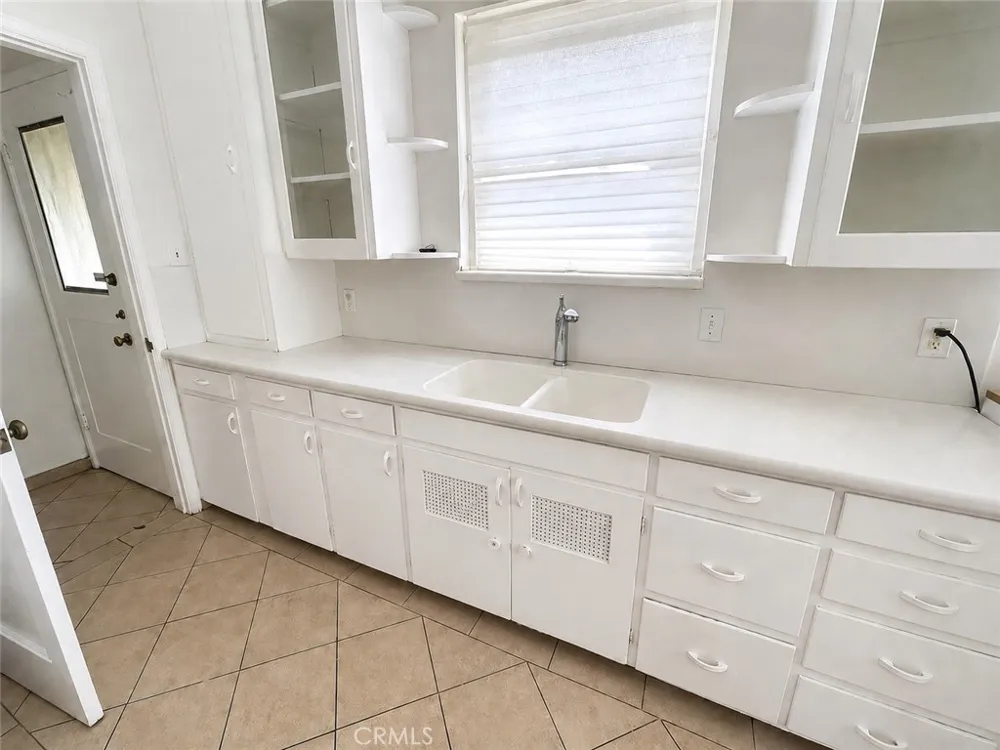 325 W Lemon Arcadia, CA 91007