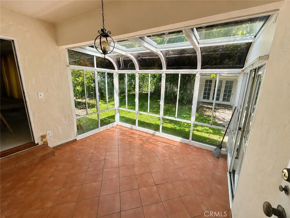 325 W Lemon Arcadia, CA 91007