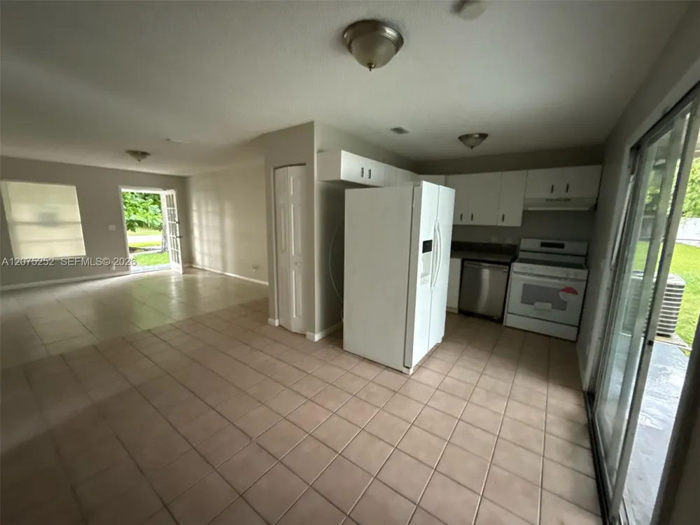 8220 SW 6th St North Lauderdale, FL 33068