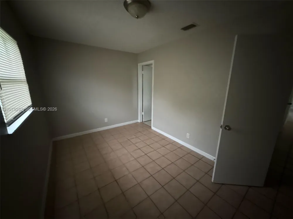8220 SW 6th St North Lauderdale, FL 33068