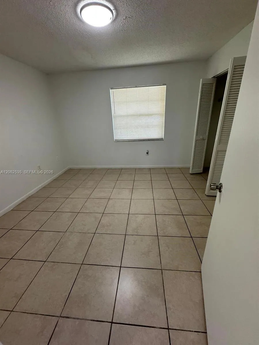 2401 Van Buren St #APT 18 Hollywood, FL 33020