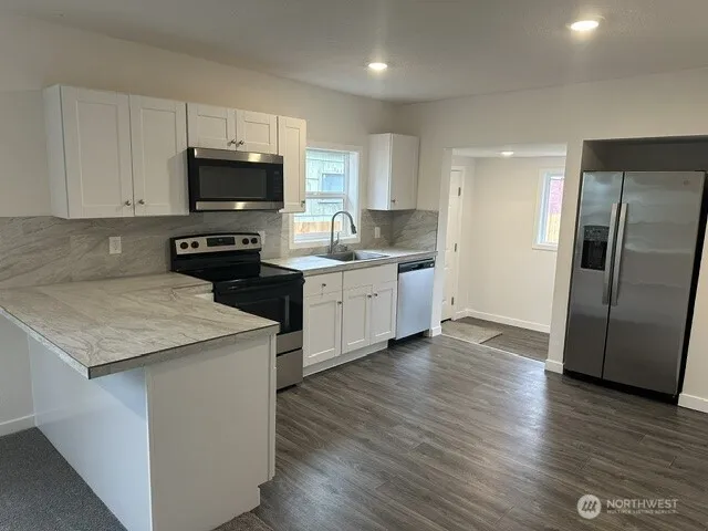 264 19th Avenue Longview, WA 98632