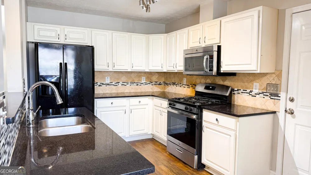 3339 Benthollow LN Duluth, GA 30096