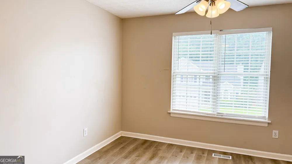 3339 Benthollow LN Duluth, GA 30096