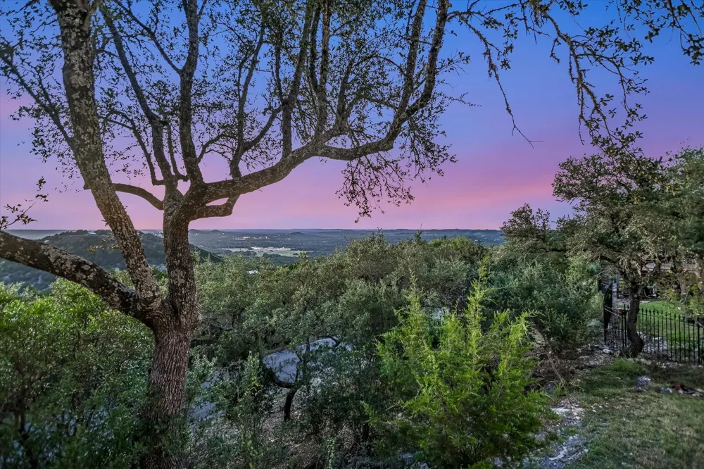 13 Meridian Drive Wimberley, TX 78676