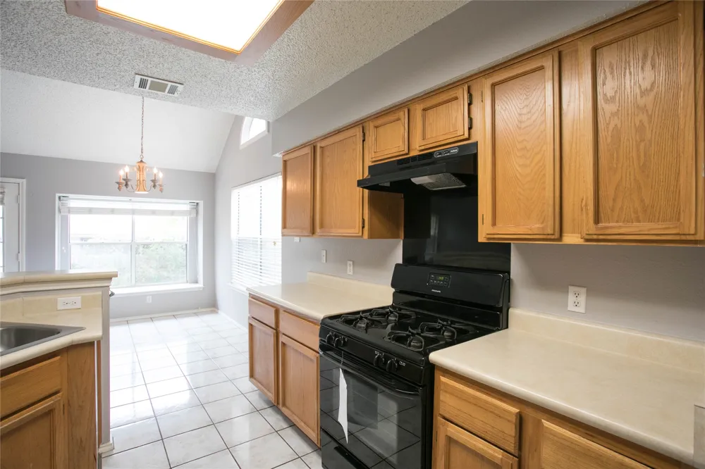 10639 Carovilli Drive Austin, TX 78748
