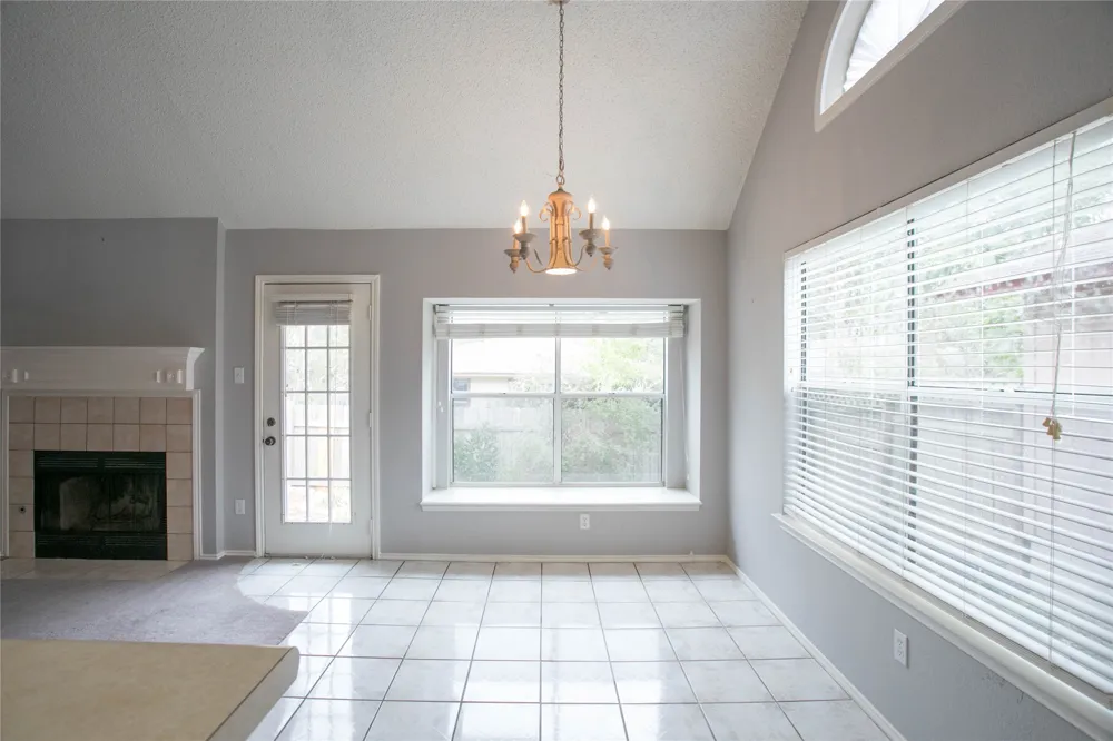 10639 Carovilli Drive Austin, TX 78748