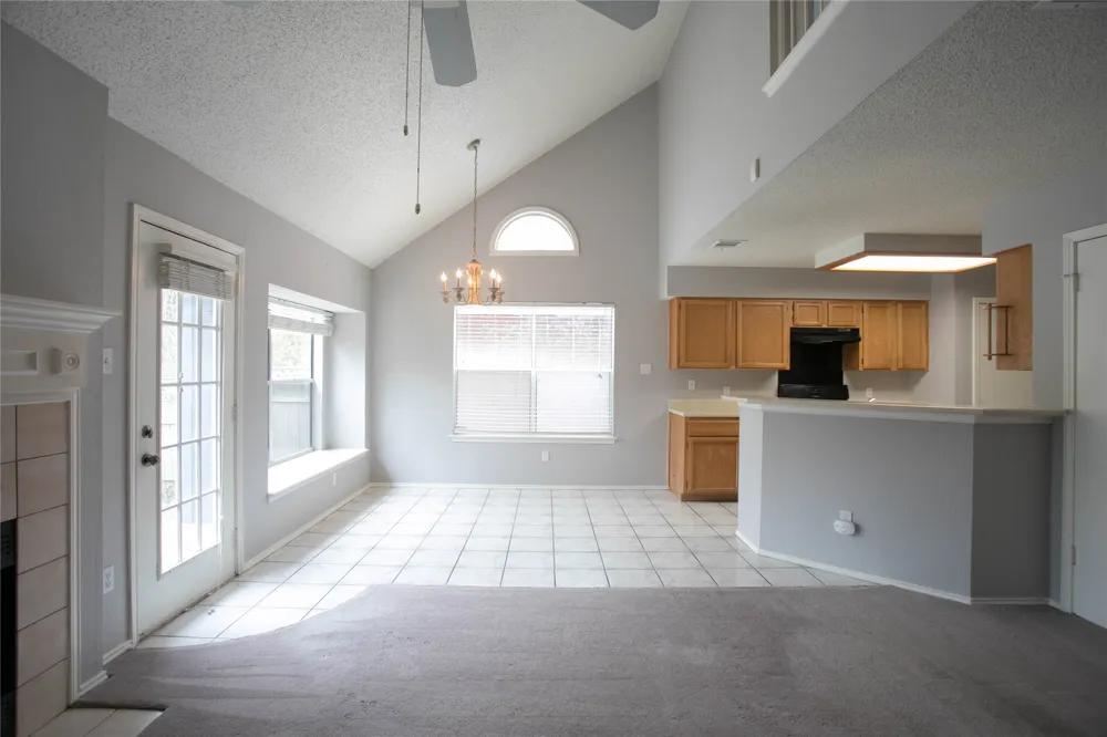 10639 Carovilli Drive Austin, TX 78748