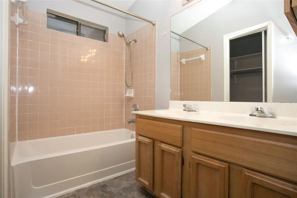 10639 Carovilli Drive Austin, TX 78748