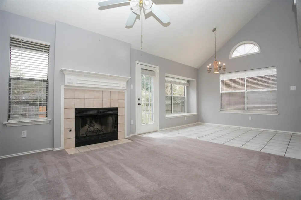 10639 Carovilli Drive Austin, TX 78748