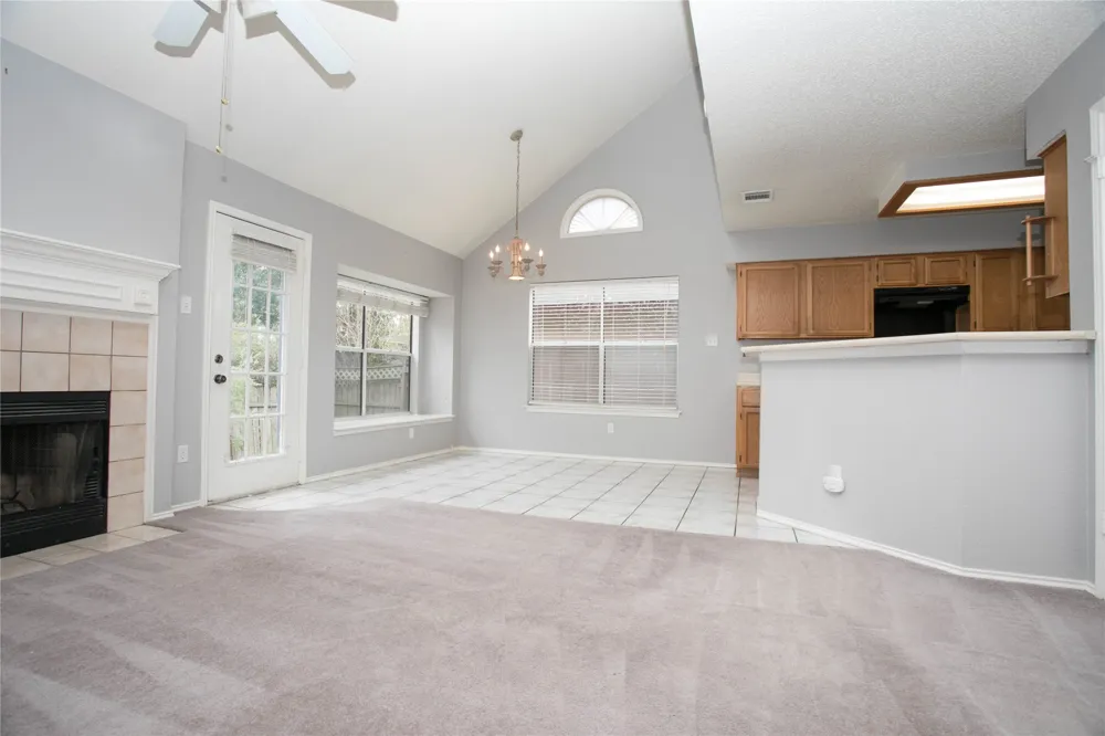 10639 Carovilli Drive Austin, TX 78748