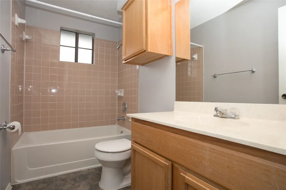 10639 Carovilli Drive Austin, TX 78748