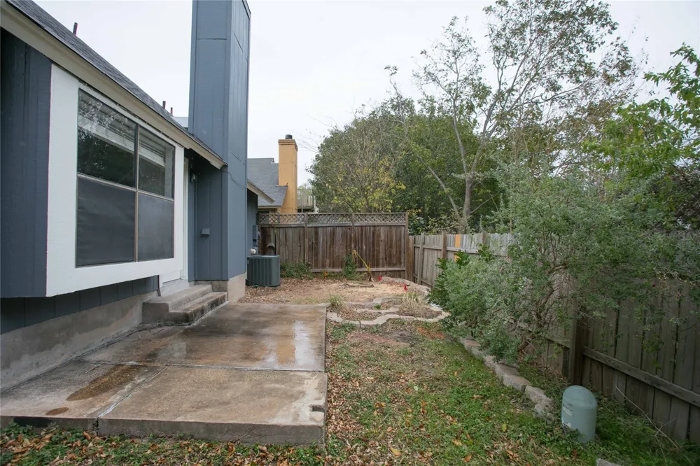 10639 Carovilli Drive Austin, TX 78748