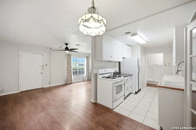 362 CHERRY RIDGE DR San Antonio, TX 78213