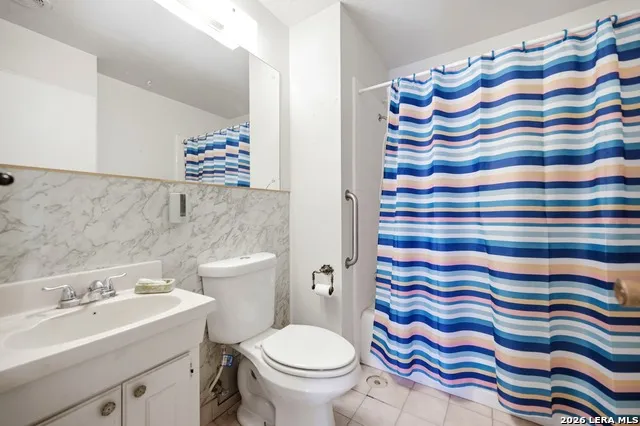 362 CHERRY RIDGE DR San Antonio, TX 78213