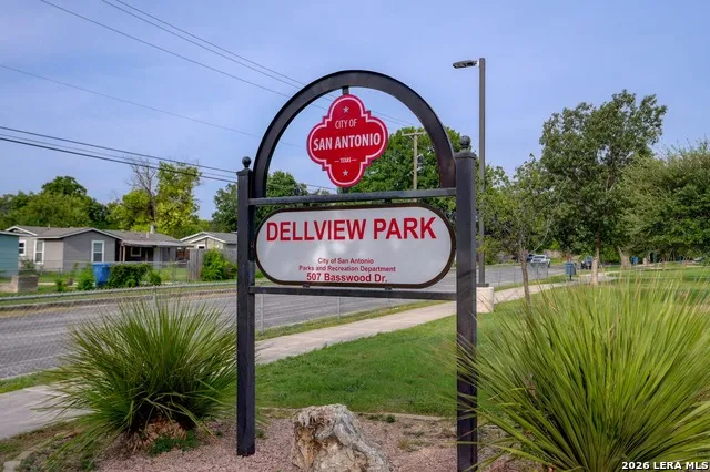 362 CHERRY RIDGE DR San Antonio, TX 78213