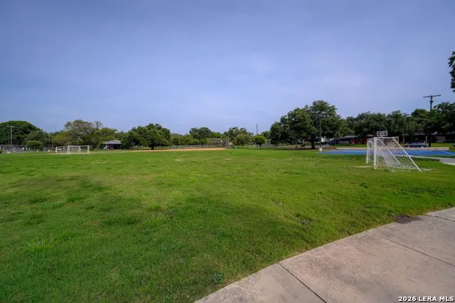 362 CHERRY RIDGE DR San Antonio, TX 78213