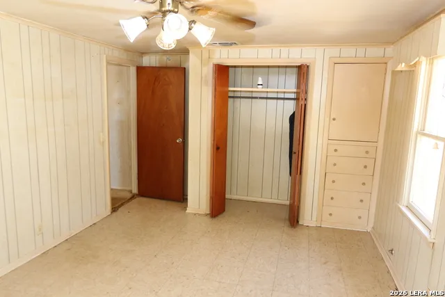 901 Houston Castroville, TX 78009