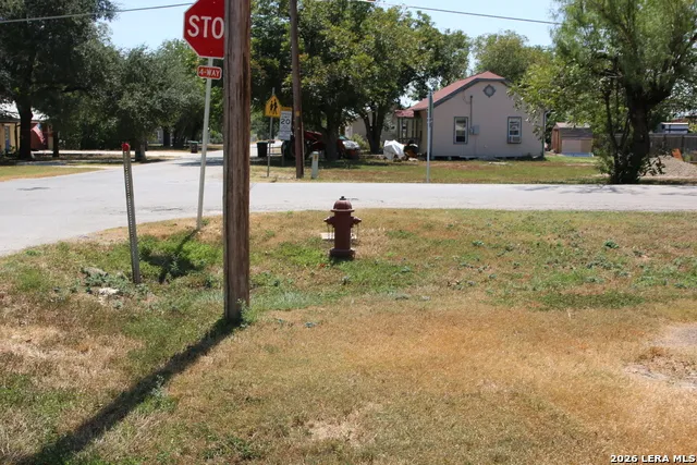 901 Houston Castroville, TX 78009