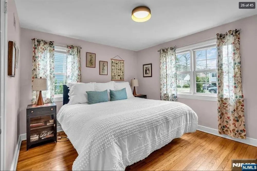 709 Albert Place Ridgewood, NJ 07450