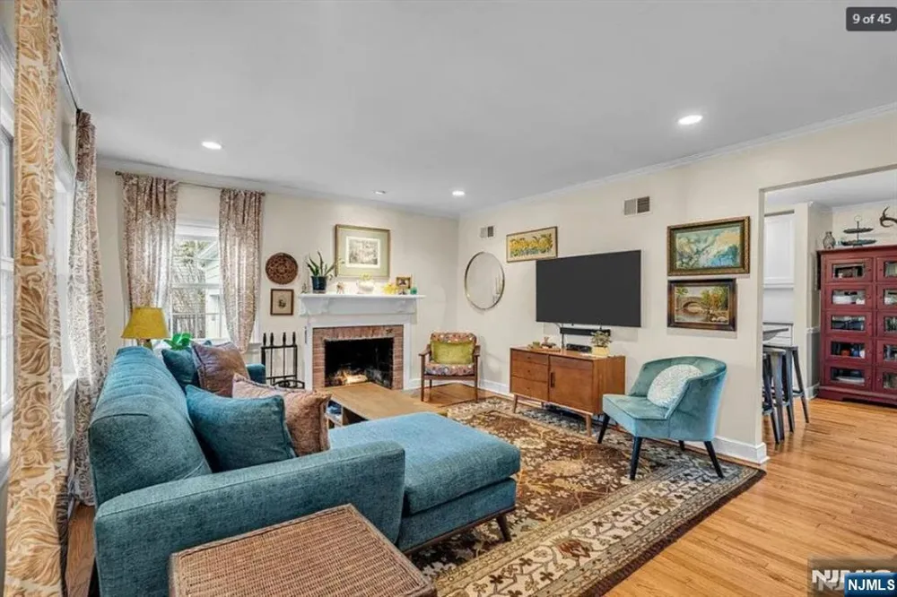 709 Albert Place Ridgewood, NJ 07450