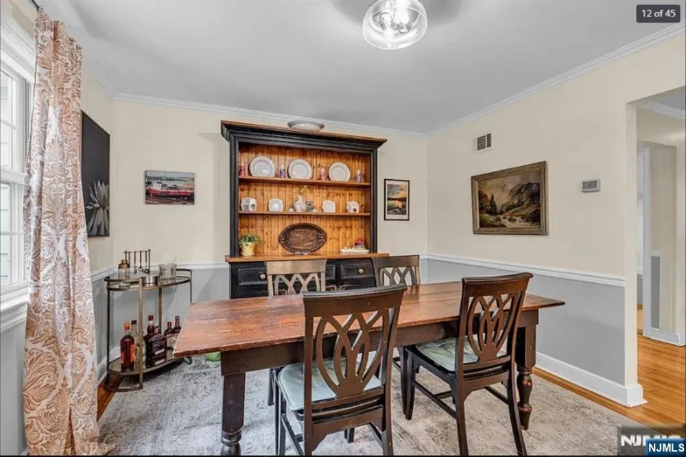 709 Albert Place Ridgewood, NJ 07450