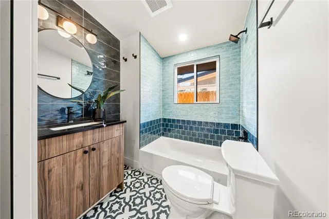2440 S Meade Street Denver, CO 80219
