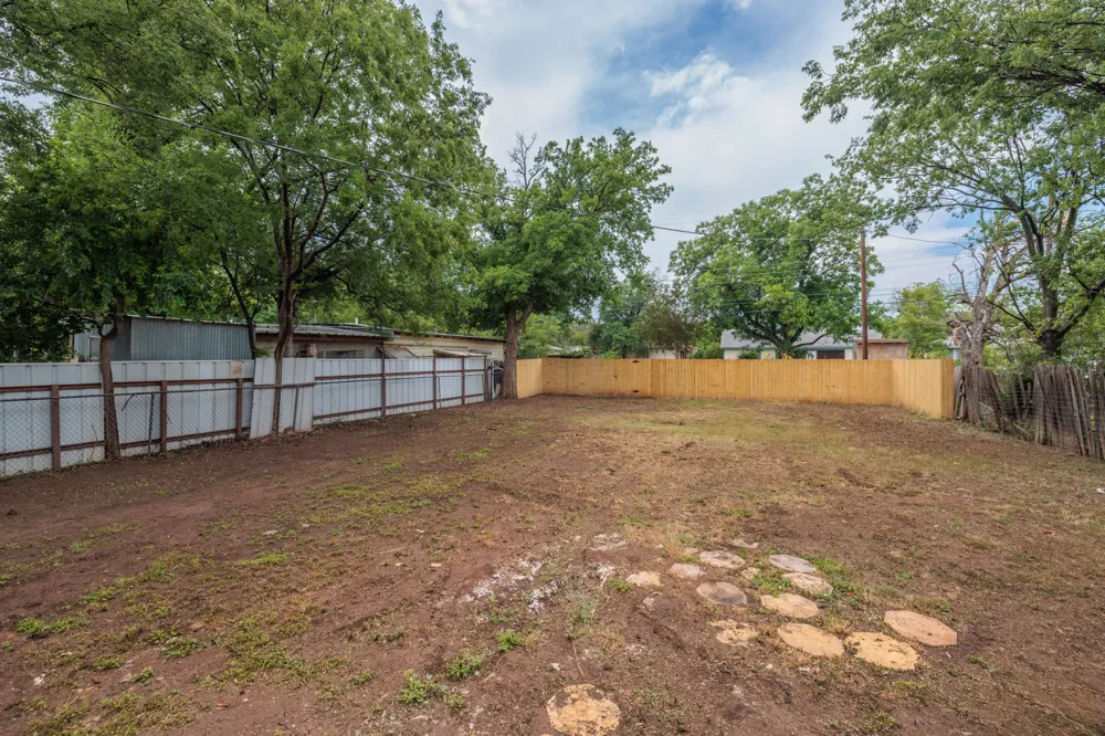 1434 Lillius Street Abilene, TX 79603