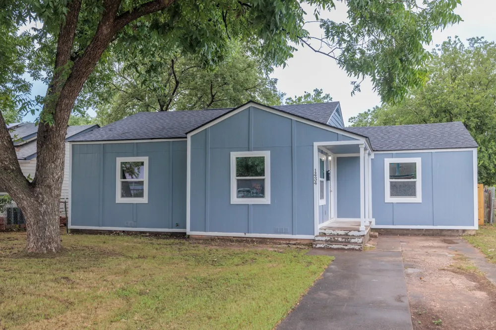 1434 Lillius Street Abilene, TX 79603
