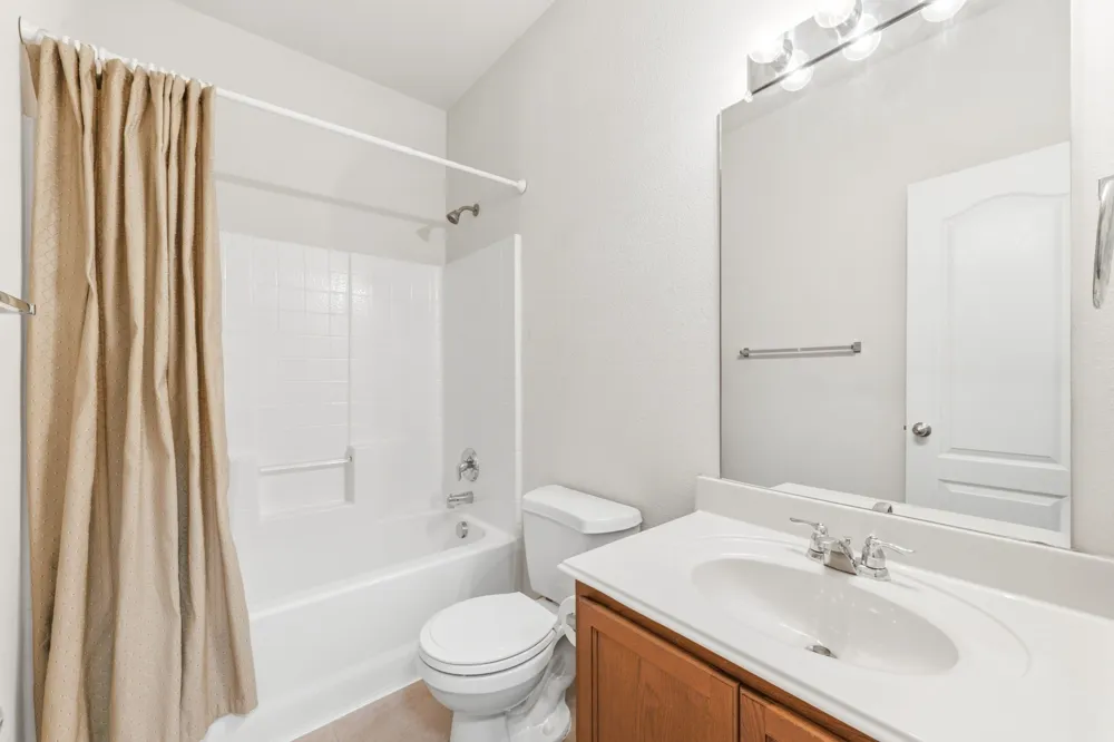 513 Northbrook Avenue Oak Point, TX 75068