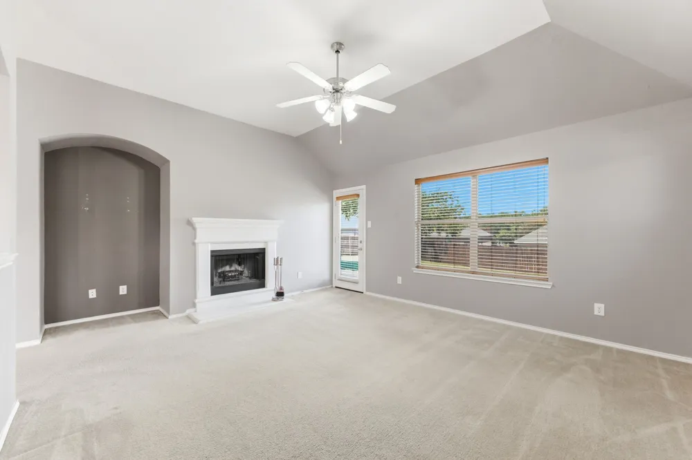 513 Northbrook Avenue Oak Point, TX 75068