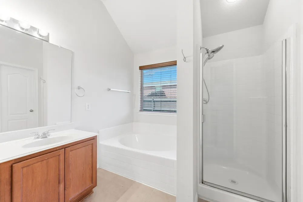 513 Northbrook Avenue Oak Point, TX 75068