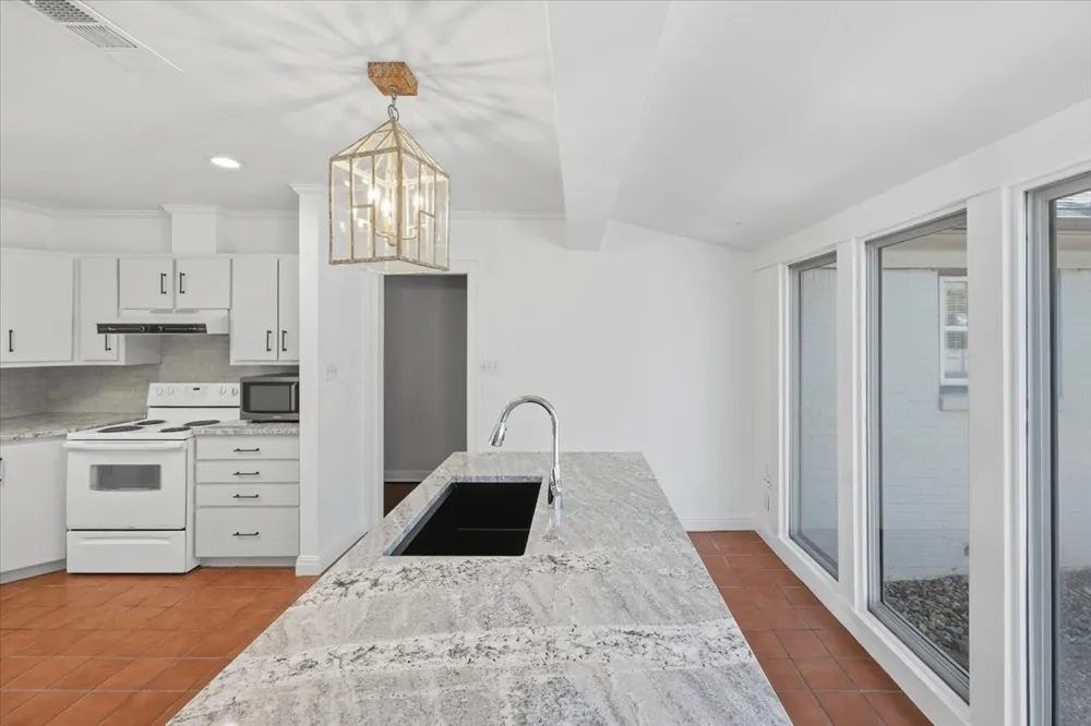 3101 Westcliff Road W Fort Worth, TX 76109