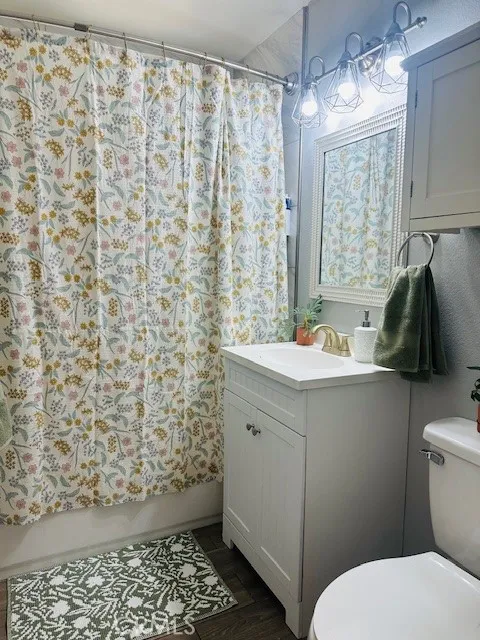 7202 El Viento Buena Park, CA 90620