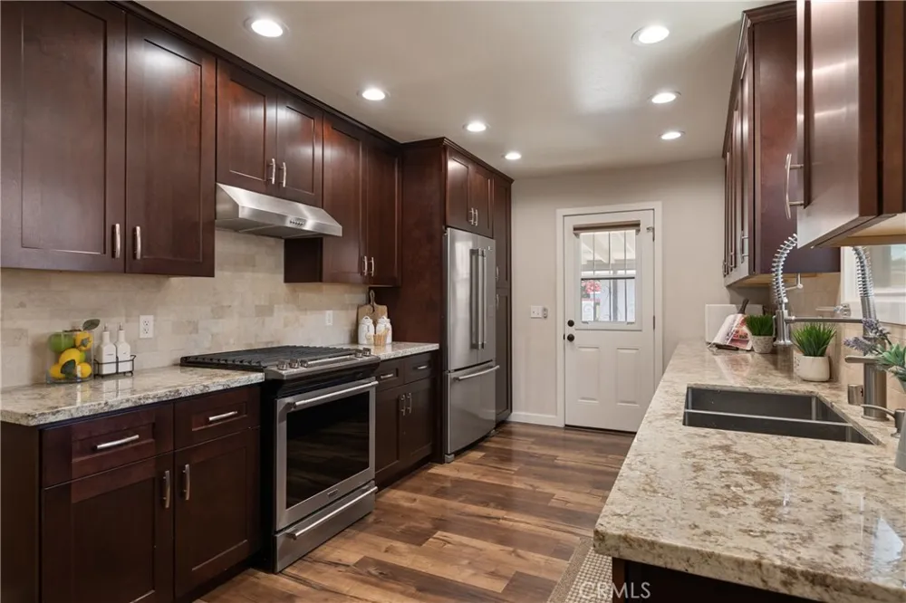 686 Ukiah Way Upland, CA 91786