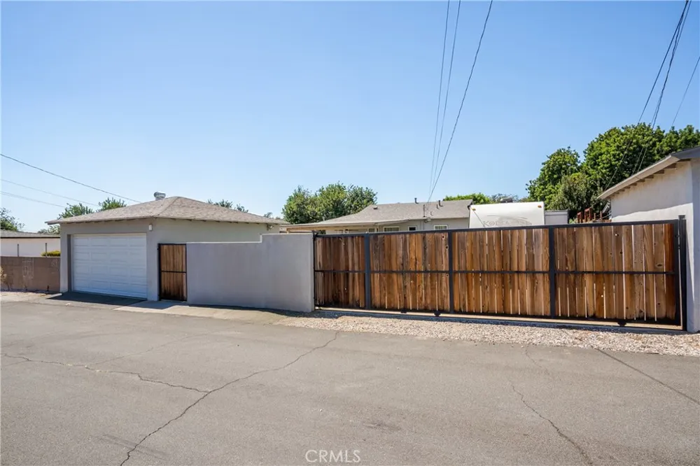 686 Ukiah Way Upland, CA 91786
