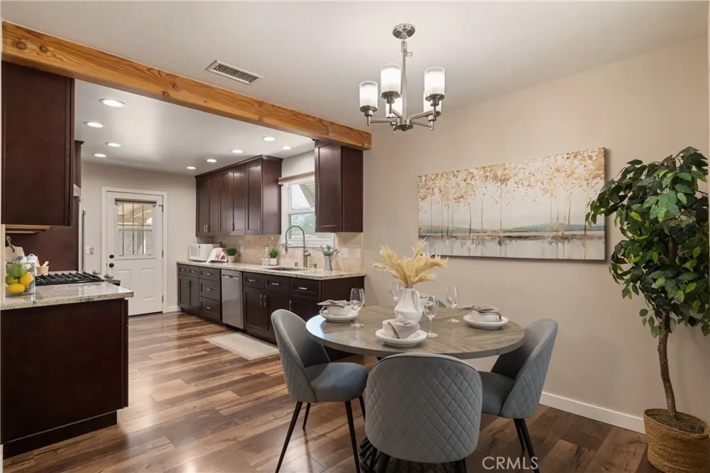 686 Ukiah Way Upland, CA 91786