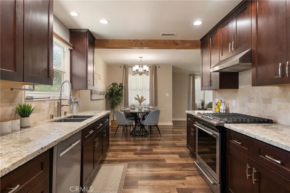 686 Ukiah Way Upland, CA 91786