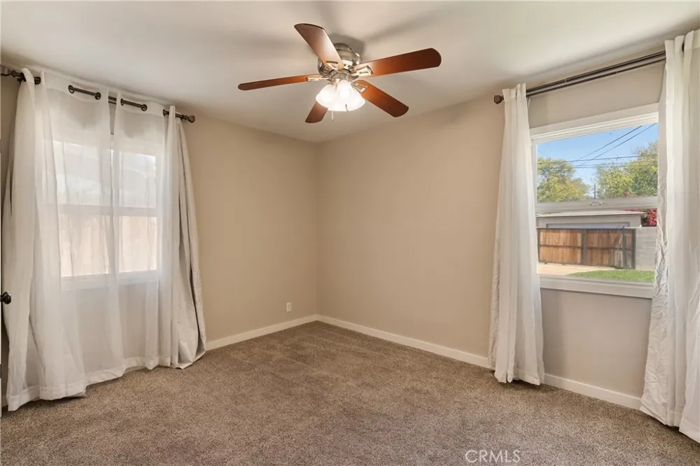 686 Ukiah Way Upland, CA 91786
