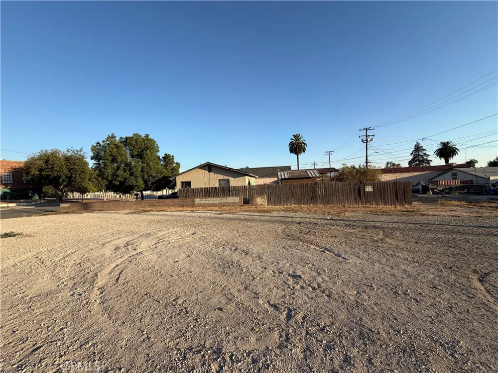 6914 Center Street Highland, CA 92346