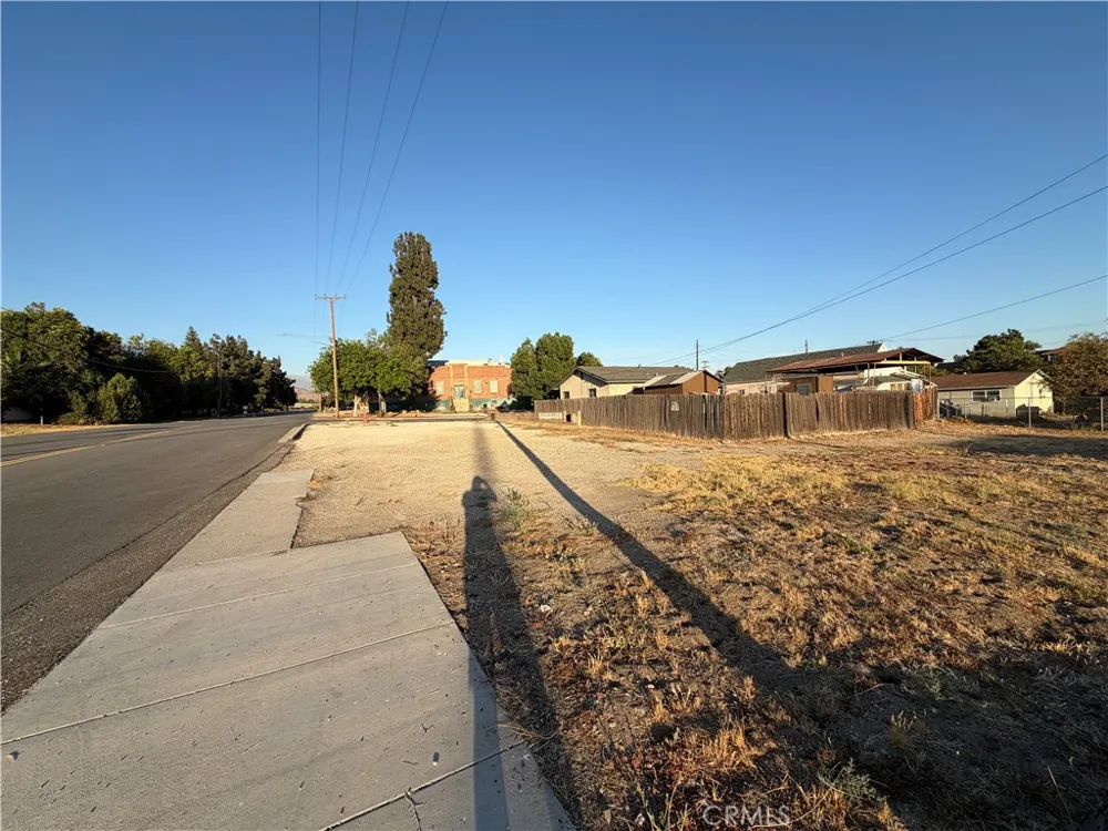 6914 Center Street Highland, CA 92346