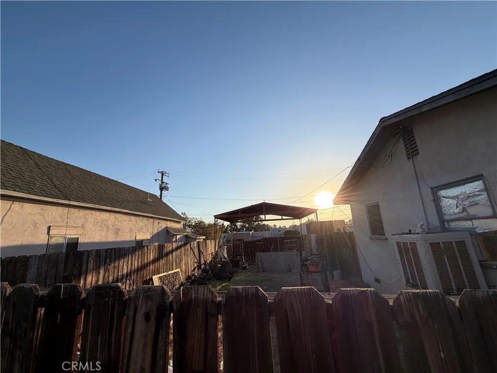 6914 Center Street Highland, CA 92346
