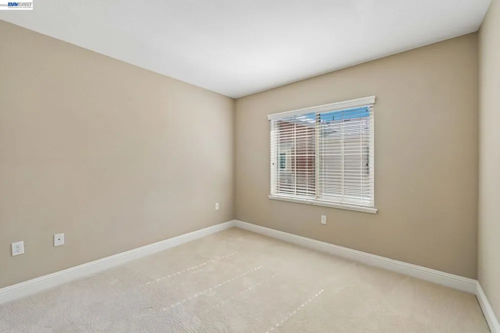 1252 Detroit Ave #5 Concord, CA 94520
